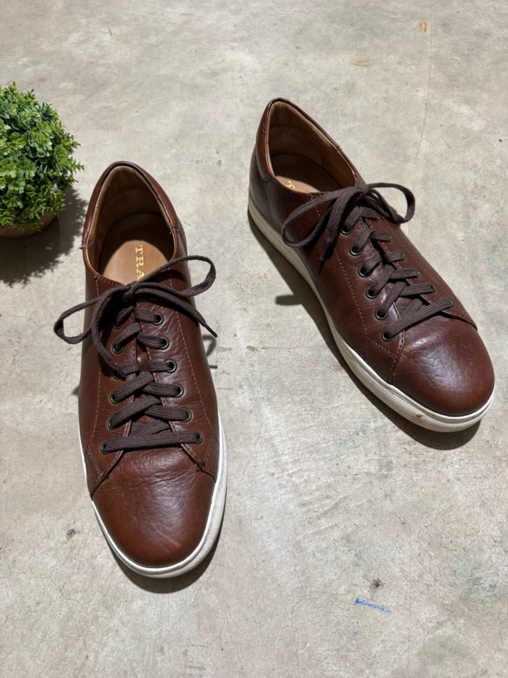 TraskBrown Leather Sneakers Shoes Size 11 Classic‎ Fall Business Casual Comfort